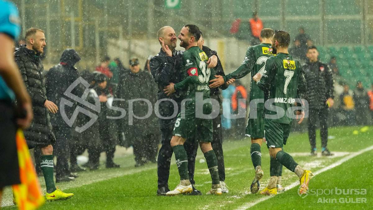 BURSASPOR - ADANASPOR MAÇI FOTOĞRAFLARI