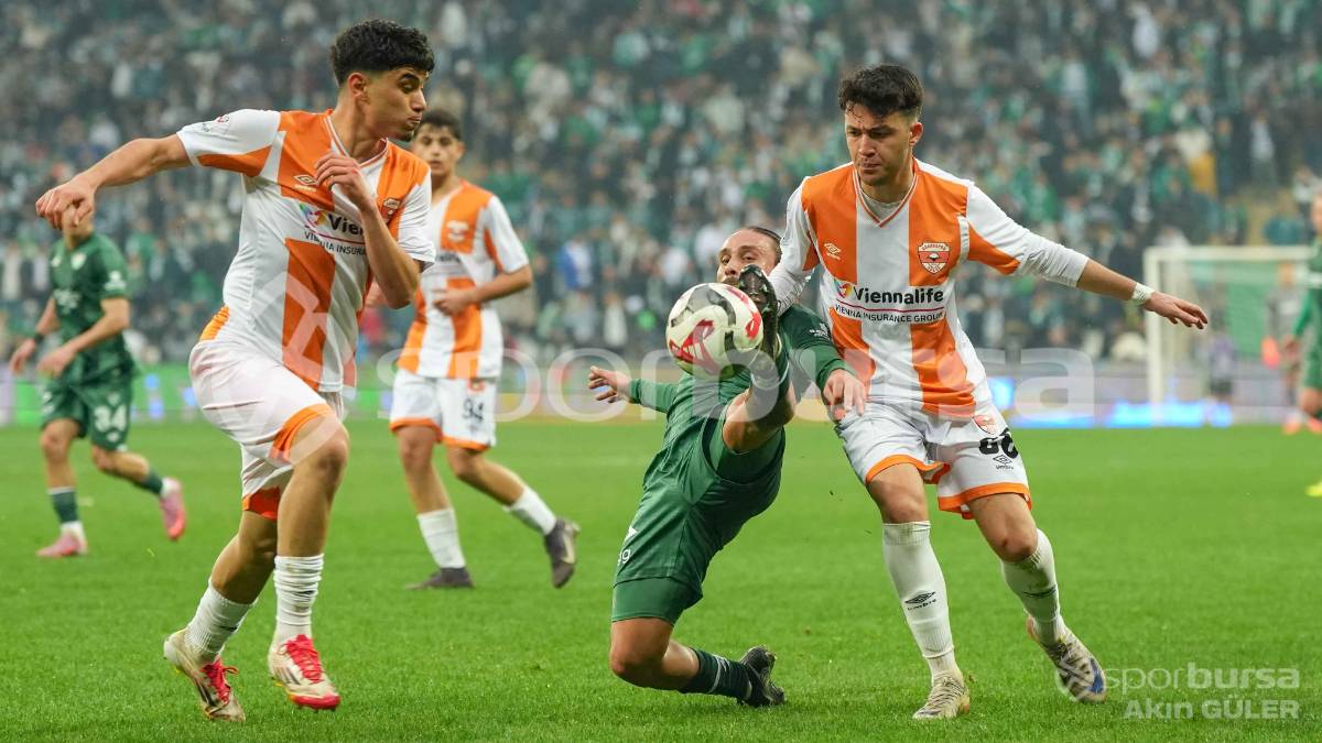 BURSASPOR - ADANASPOR MAÇI FOTOĞRAFLARI