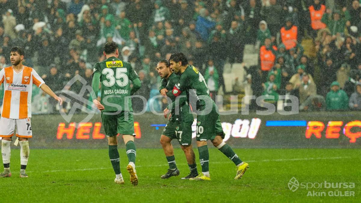 BURSASPOR - ADANASPOR MAÇI FOTOĞRAFLARI