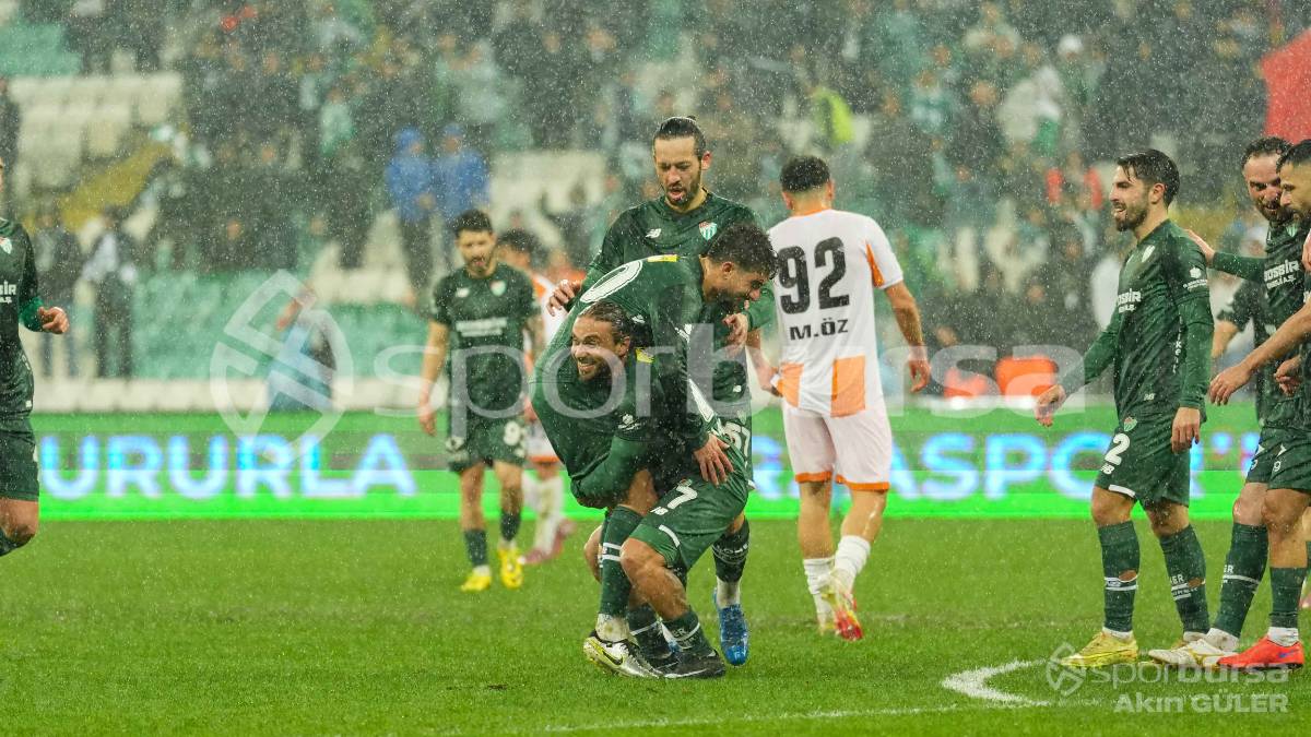 BURSASPOR - ADANASPOR MAÇI FOTOĞRAFLARI