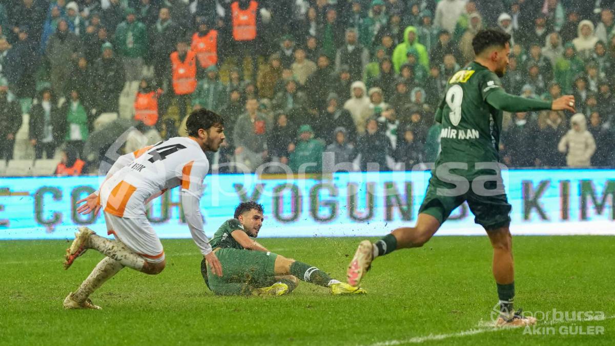 BURSASPOR - ADANASPOR MAÇI FOTOĞRAFLARI