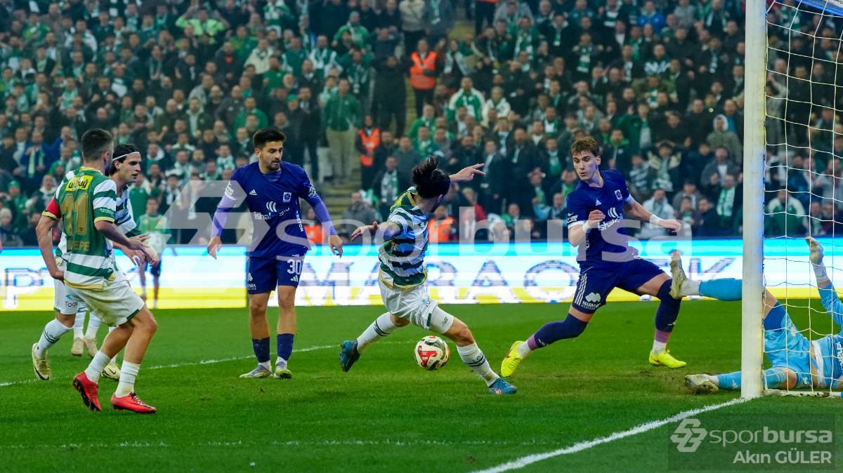 BURSASPOR - GÜZİDE GEBZESPOR MAÇ FOTOĞRAFLARI