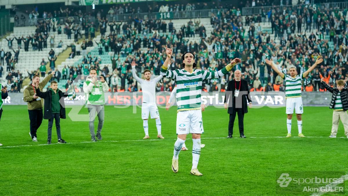 BURSASPOR - GÜZİDE GEBZESPOR MAÇ FOTOĞRAFLARI