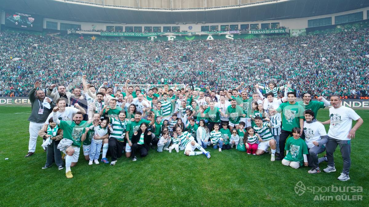 BURSASPOR - SOMASPOR MAÇI VE ŞAMPİYONLUK KUTLAMALARI FOTO GALERİ