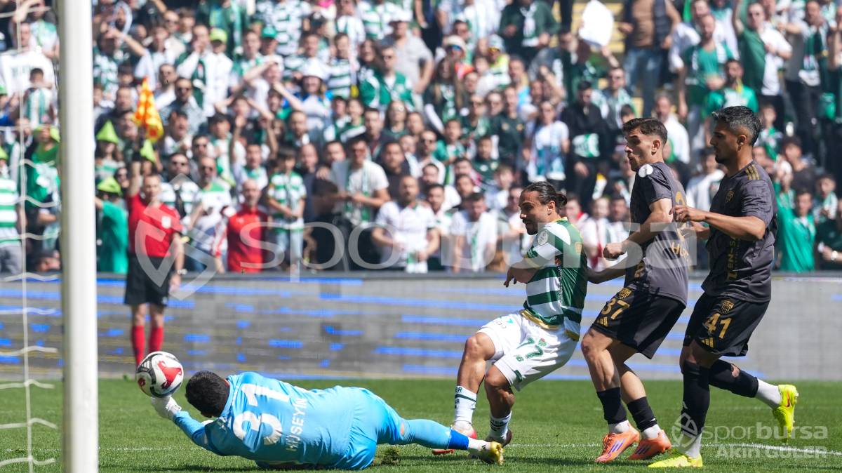 BURSASPOR - SOMASPOR MAÇI VE ŞAMPİYONLUK KUTLAMALARI FOTO GALERİ