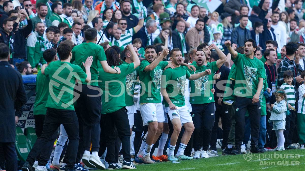 BURSASPOR - SOMASPOR MAÇI VE ŞAMPİYONLUK KUTLAMALARI FOTO GALERİ