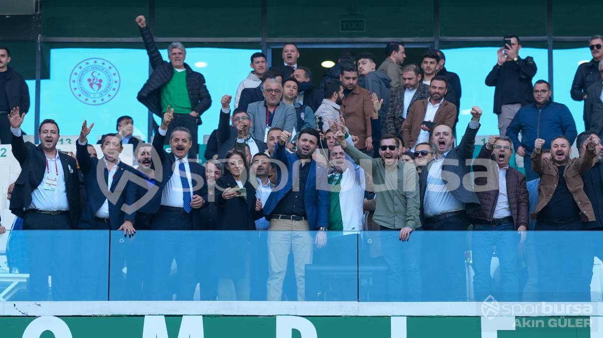 BURSASPOR - SOMASPOR MAÇI VE ŞAMPİYONLUK KUTLAMALARI FOTO GALERİ