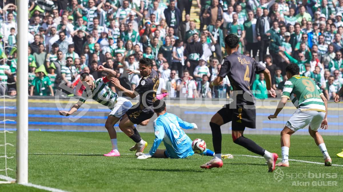 BURSASPOR - SOMASPOR MAÇI VE ŞAMPİYONLUK KUTLAMALARI FOTO GALERİ