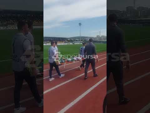 Ertuğrul İdris Furat sakatlanarak oyundan çıktı! #sporbursatr #bursaspor