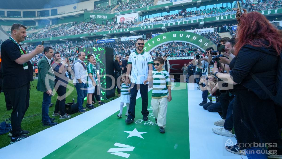 BURSASPOR ŞAMPİYONLUK KUTLAMASI FOTOĞRAFLARI