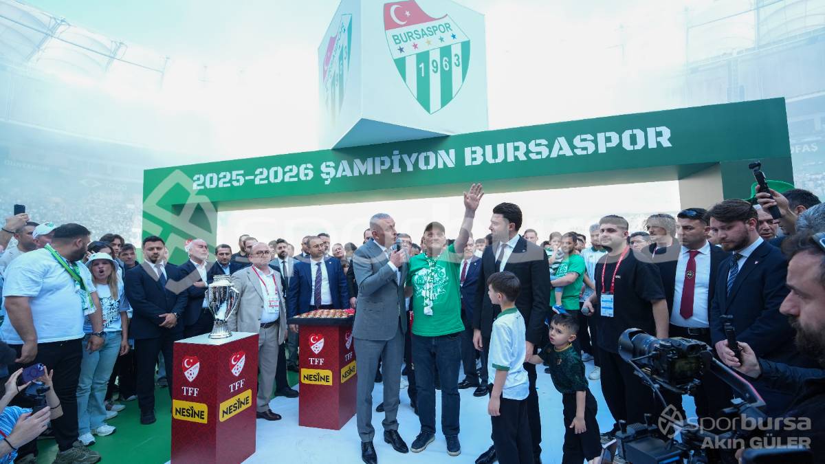 BURSASPOR ŞAMPİYONLUK KUTLAMASI FOTOĞRAFLARI
