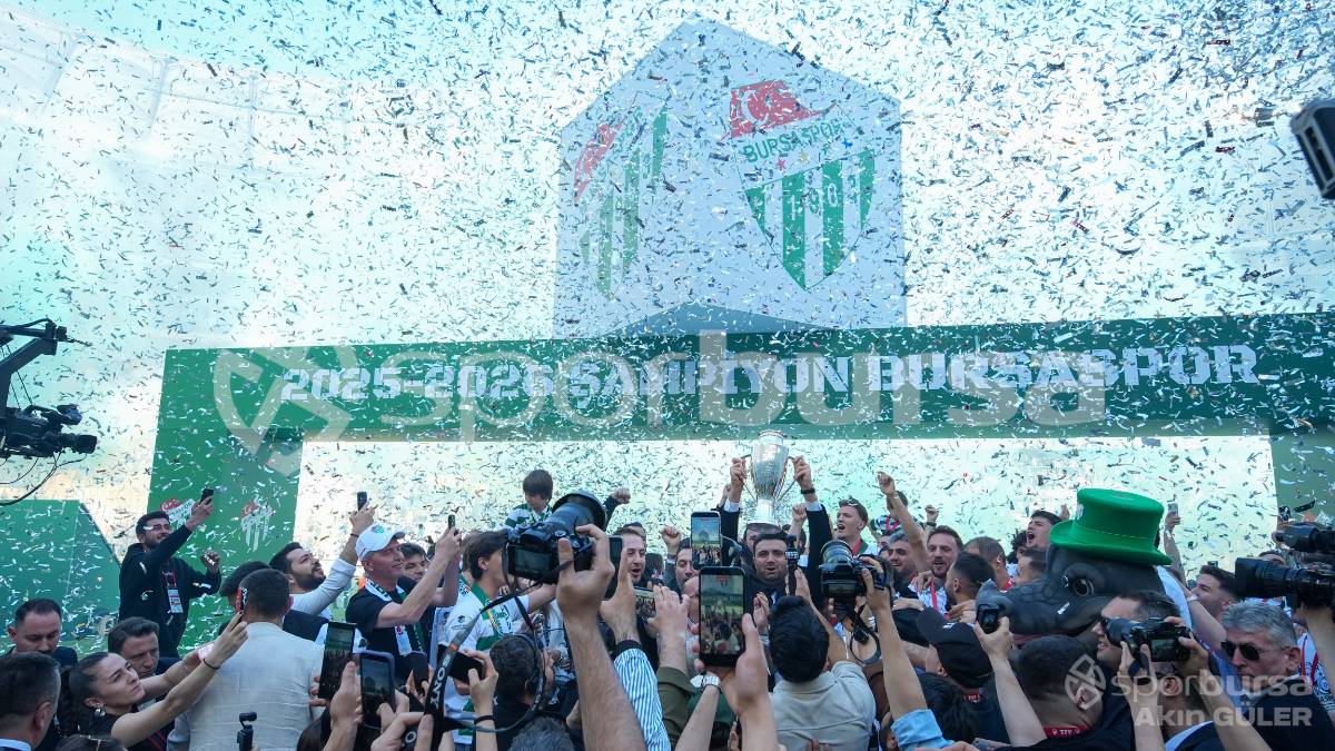 BURSASPOR ŞAMPİYONLUK KUTLAMASI FOTOĞRAFLARI