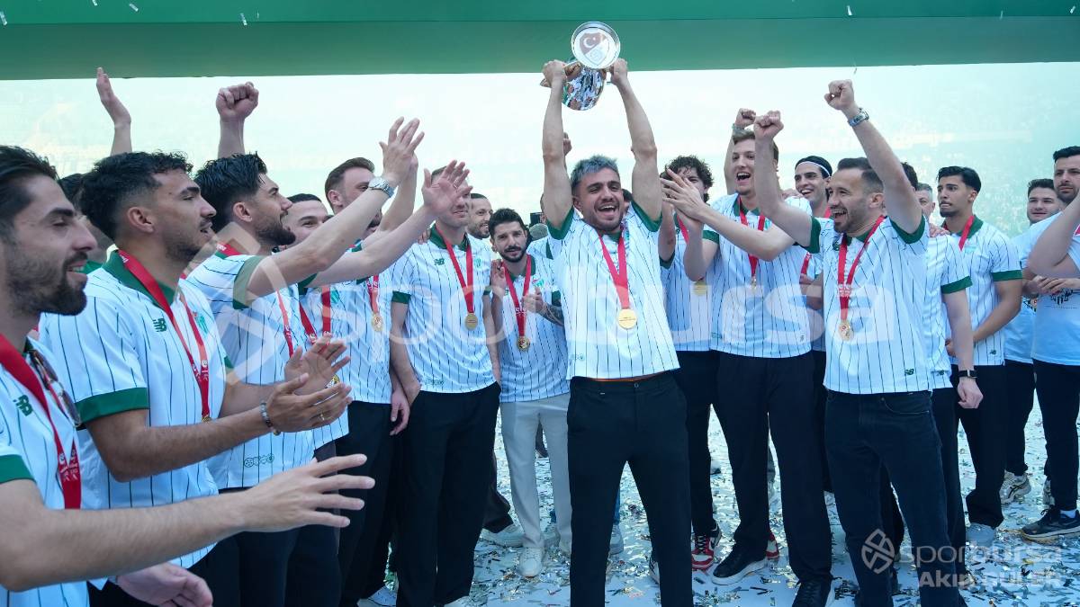 BURSASPOR ŞAMPİYONLUK KUTLAMASI FOTOĞRAFLARI