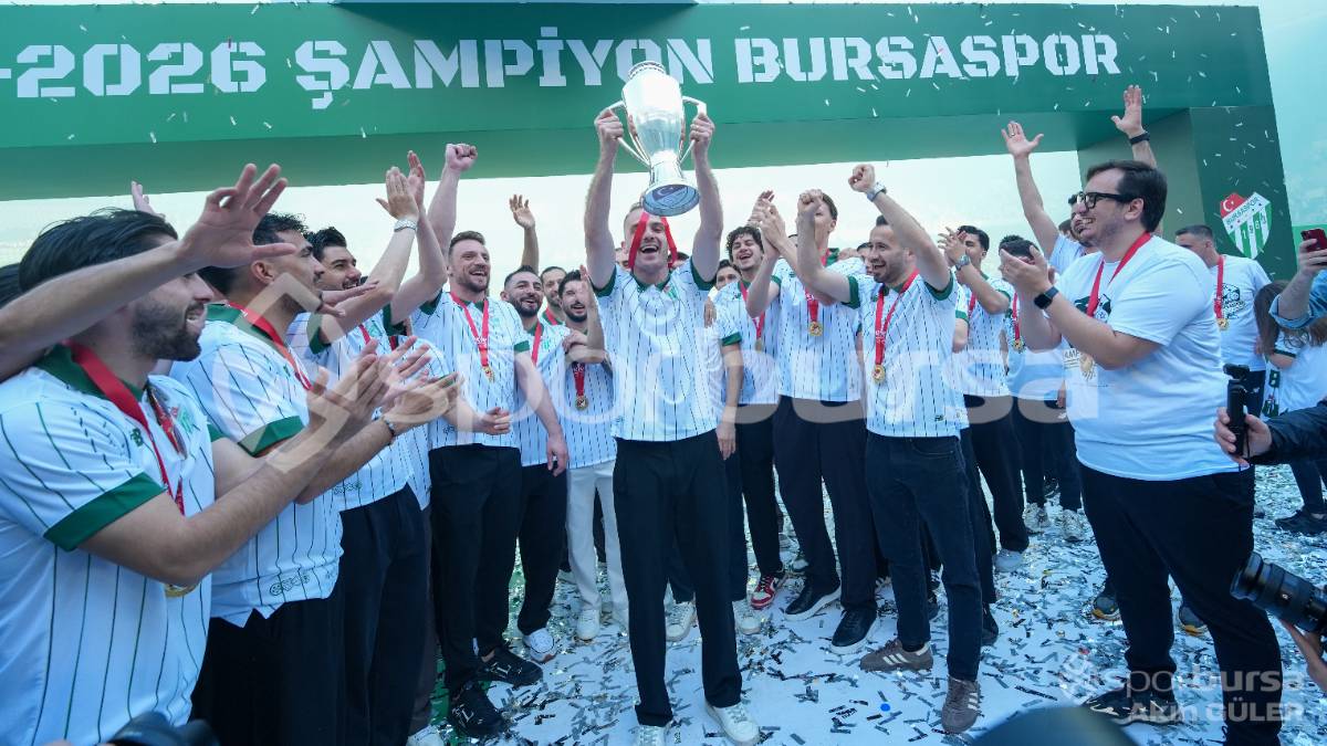 BURSASPOR ŞAMPİYONLUK KUTLAMASI FOTOĞRAFLARI