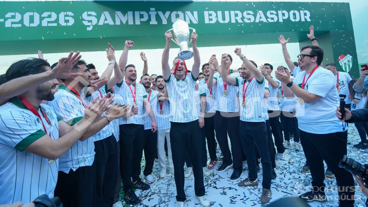 BURSASPOR ŞAMPİYONLUK KUTLAMASI FOTOĞRAFLARI