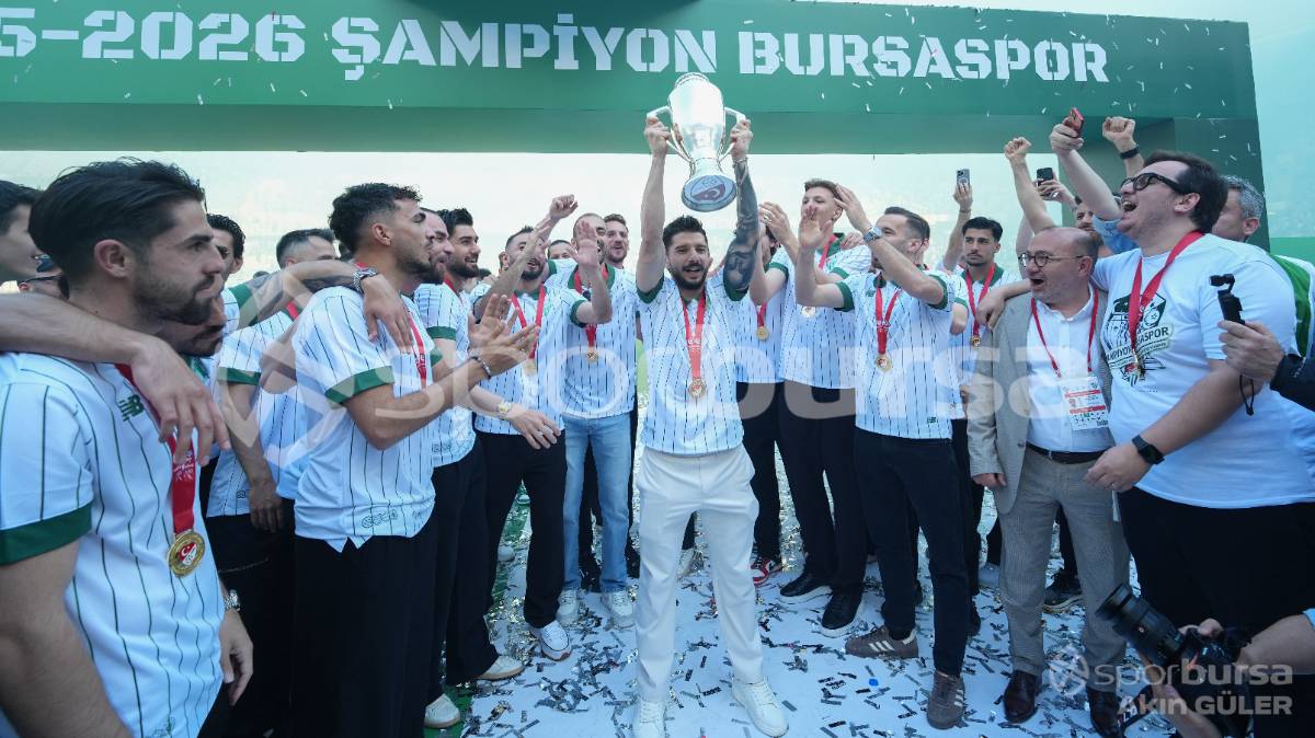 BURSASPOR ŞAMPİYONLUK KUTLAMASI FOTOĞRAFLARI