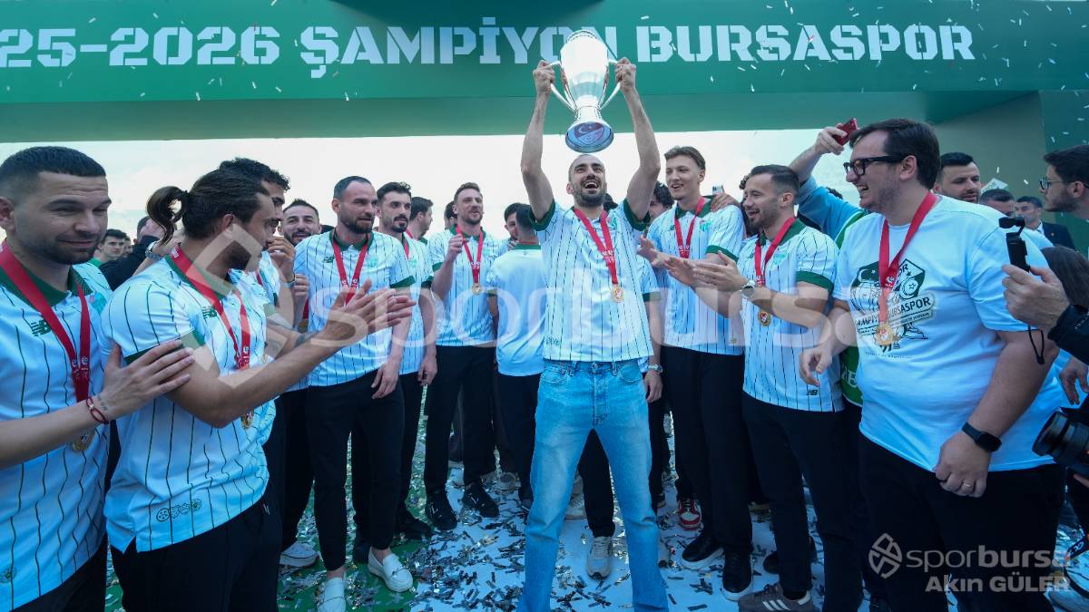 BURSASPOR ŞAMPİYONLUK KUTLAMASI FOTOĞRAFLARI