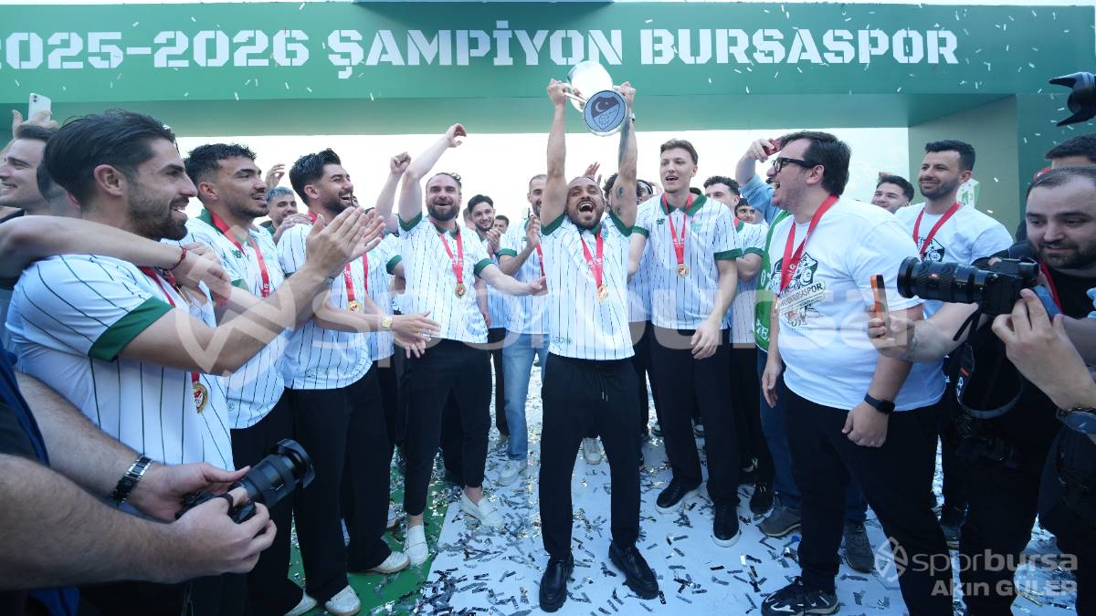 BURSASPOR ŞAMPİYONLUK KUTLAMASI FOTOĞRAFLARI