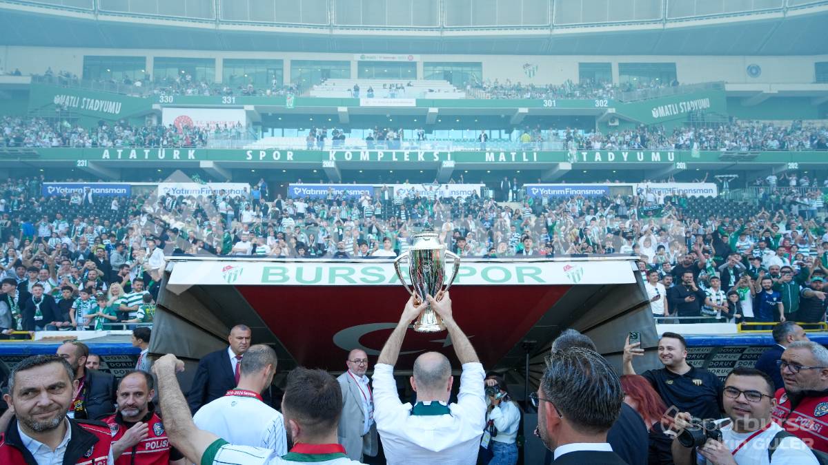 BURSASPOR ŞAMPİYONLUK KUTLAMASI FOTOĞRAFLARI