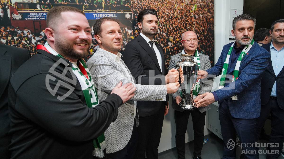 BURSASPOR ŞAMPİYONLUK KUTLAMASI FOTOĞRAFLARI