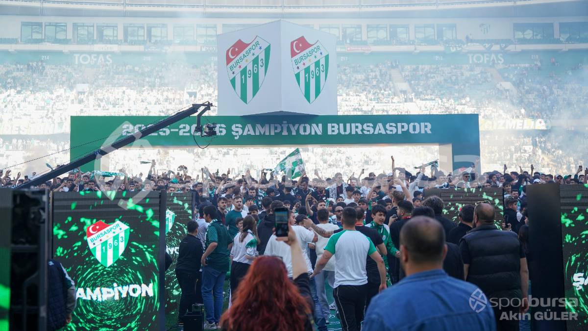 BURSASPOR ŞAMPİYONLUK KUTLAMASI FOTOĞRAFLARI