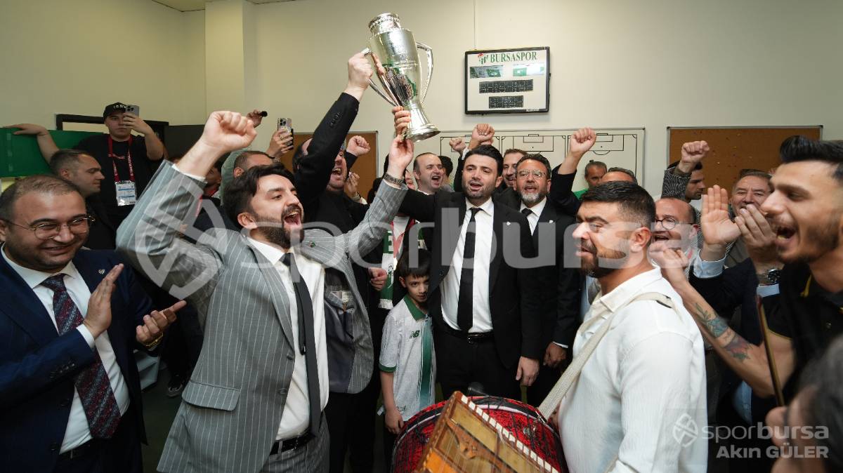 BURSASPOR ŞAMPİYONLUK KUTLAMASI FOTOĞRAFLARI