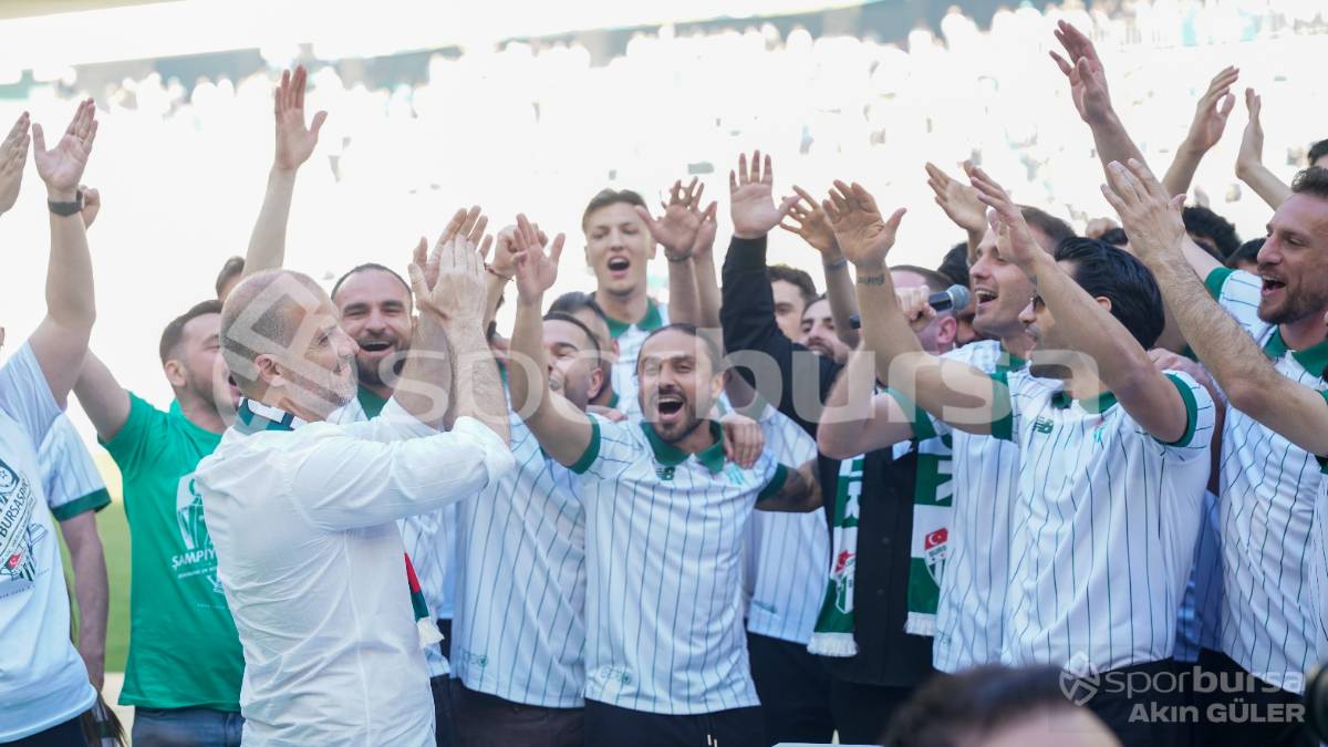 BURSASPOR ŞAMPİYONLUK KUTLAMASI FOTOĞRAFLARI