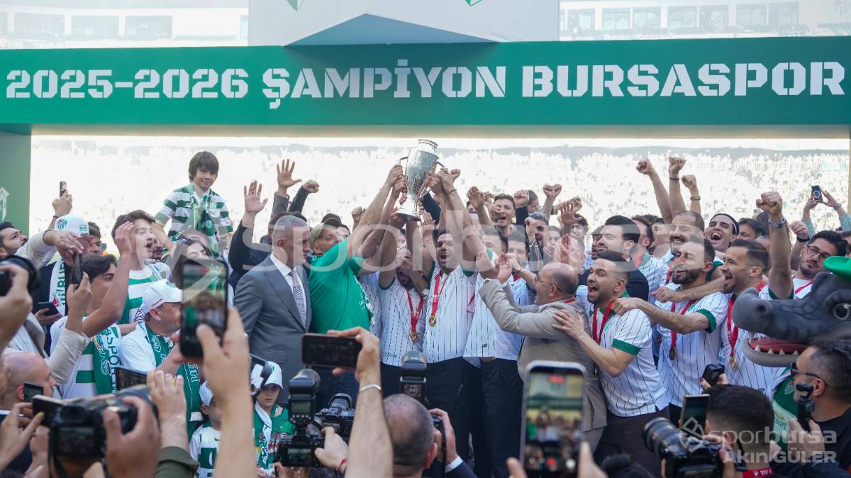 BURSASPOR ŞAMPİYONLUK KUTLAMASI FOTOĞRAFLARI