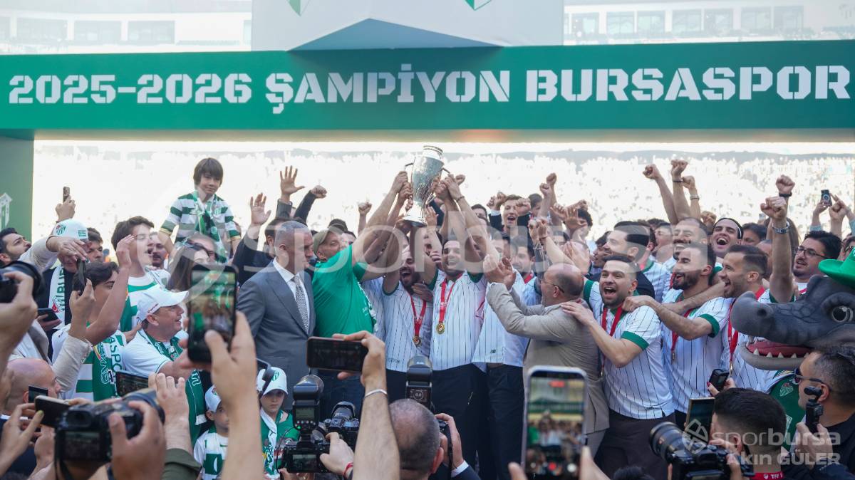 BURSASPOR ŞAMPİYONLUK KUTLAMASI FOTOĞRAFLARI