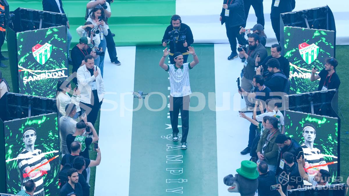 BURSASPOR ŞAMPİYONLUK KUTLAMASI FOTOĞRAFLARI