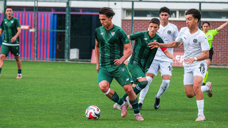 Bursaspor U19 erken havlu attı!