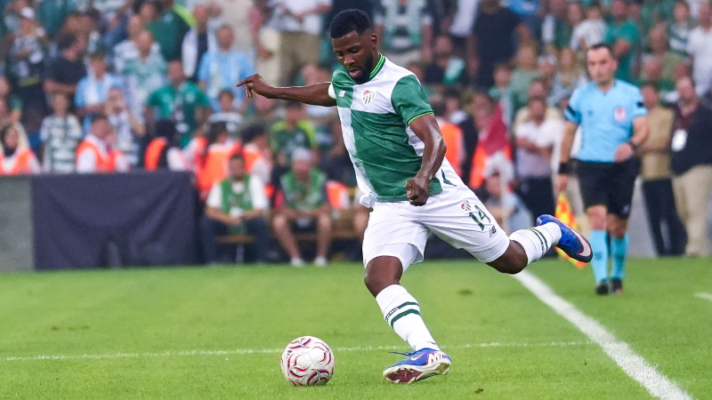 Kelechi Iheanacho’dan mutlusu yok!