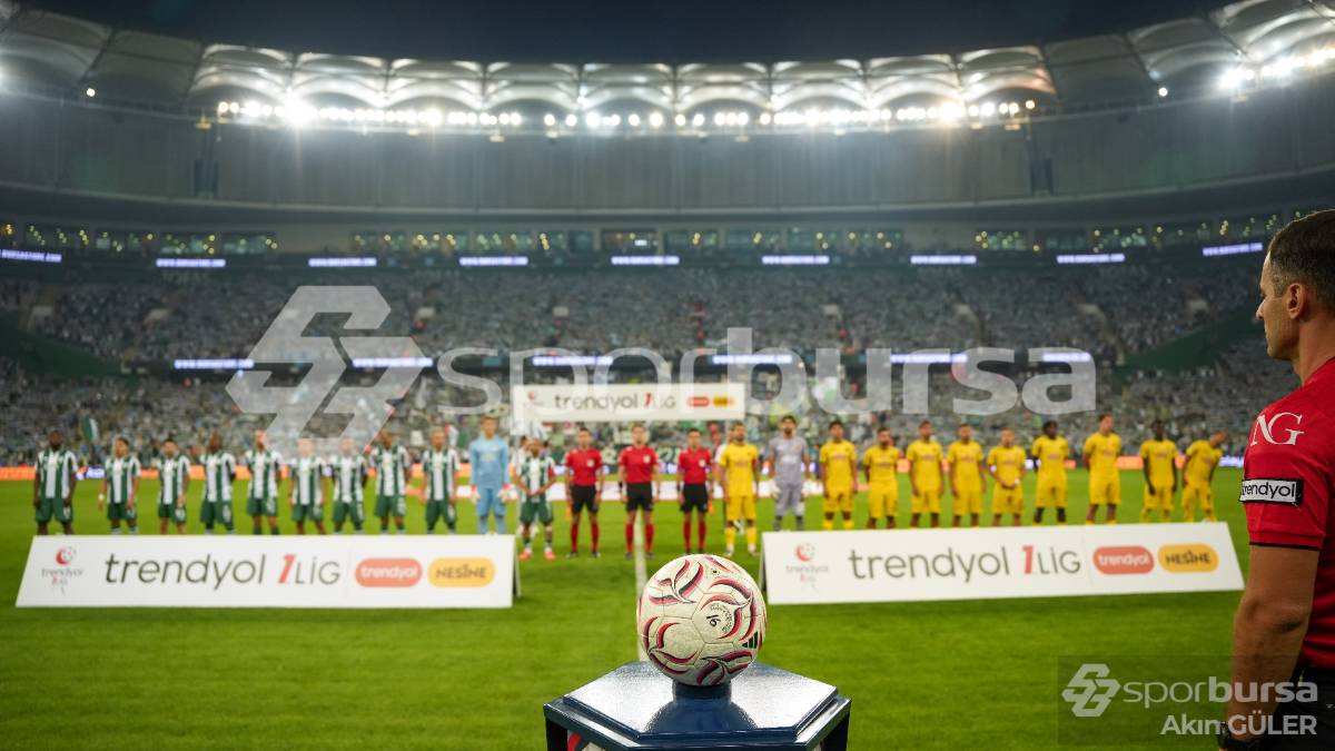 BURSASPOR - İSTANBULSPOR MAÇI FOTOĞRAFLARI