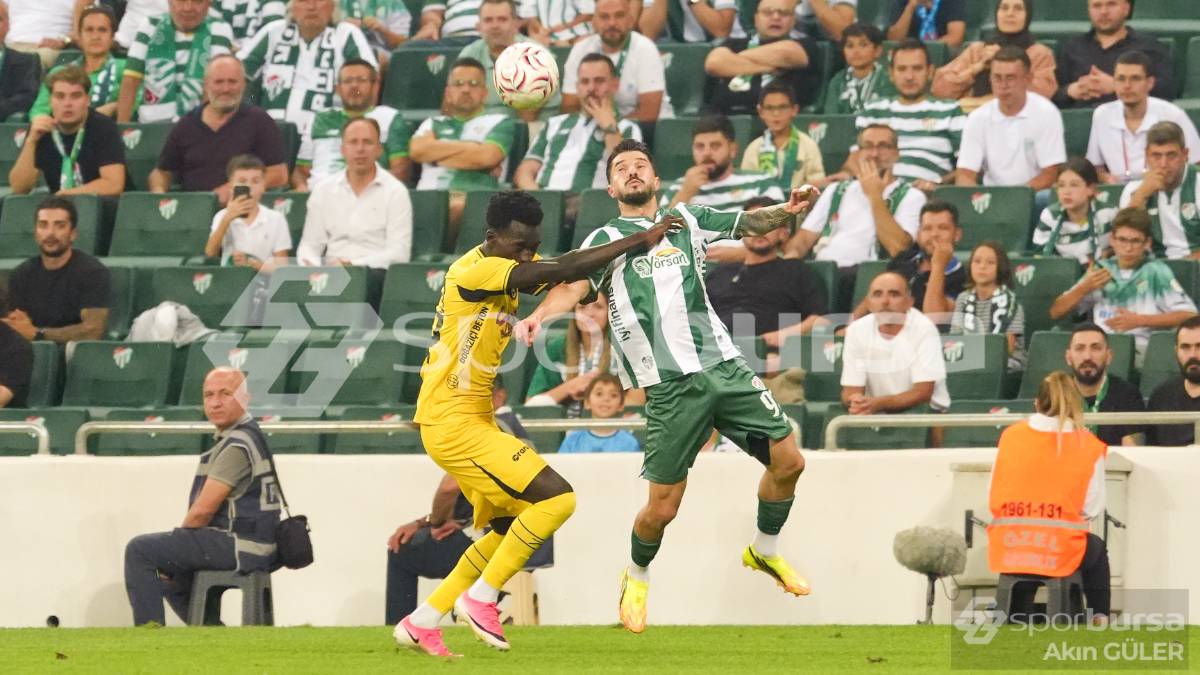 BURSASPOR - İSTANBULSPOR MAÇI FOTOĞRAFLARI