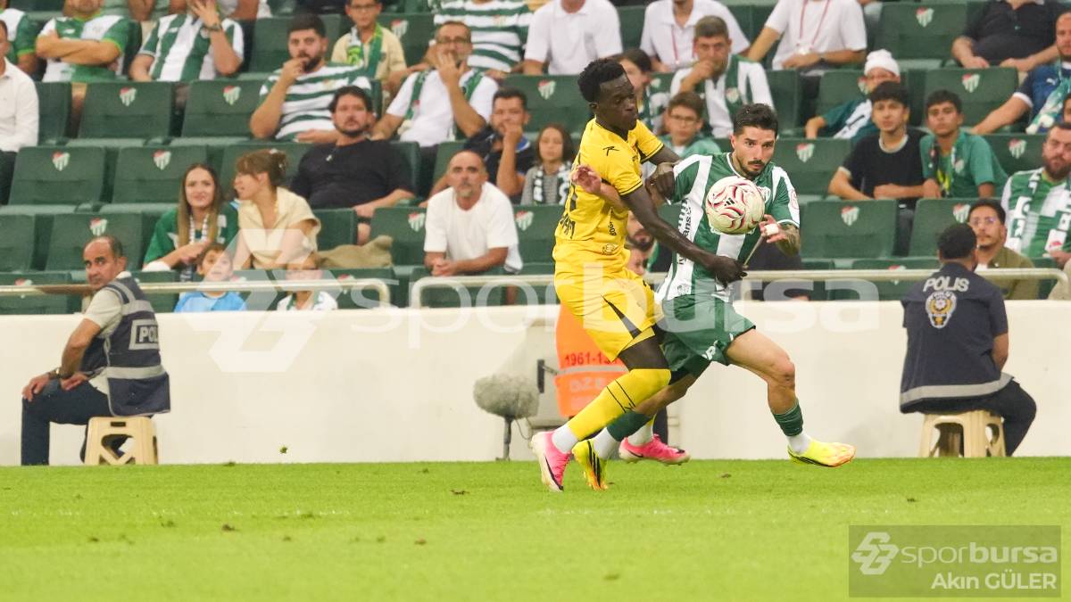 BURSASPOR - İSTANBULSPOR MAÇI FOTOĞRAFLARI