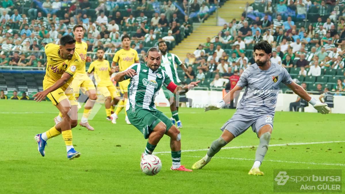 BURSASPOR - İSTANBULSPOR MAÇI FOTOĞRAFLARI