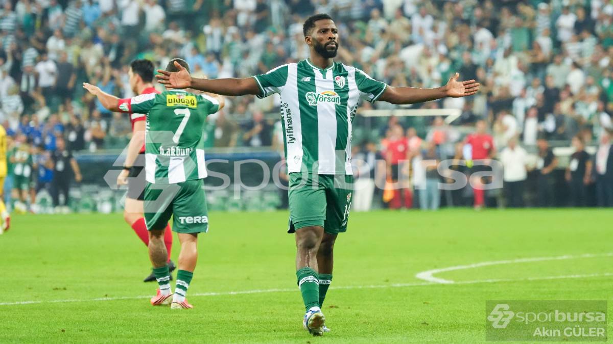BURSASPOR - İSTANBULSPOR MAÇI FOTOĞRAFLARI