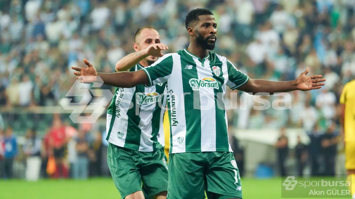 BURSASPOR - İSTANBULSPOR MAÇI FOTOĞRAFLARI