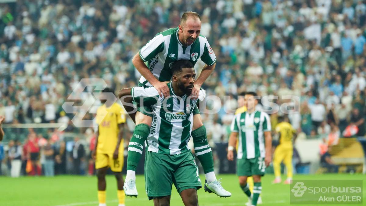 BURSASPOR - İSTANBULSPOR MAÇI FOTOĞRAFLARI