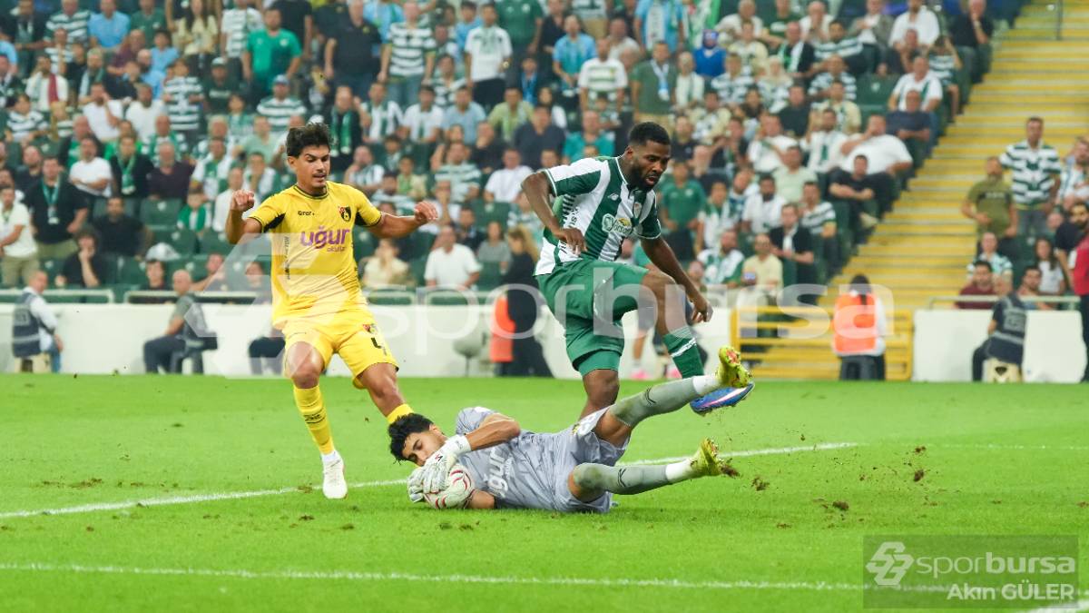 BURSASPOR - İSTANBULSPOR MAÇI FOTOĞRAFLARI
