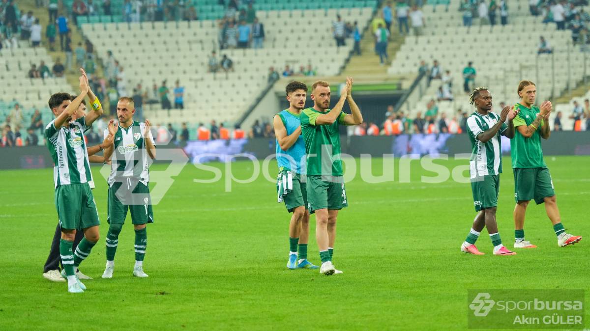 BURSASPOR -  ESENLER EROKSPOR MAÇ FOTOĞRAFLARI