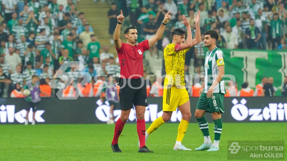 BURSASPOR -  ESENLER EROKSPOR MAÇ FOTOĞRAFLARI