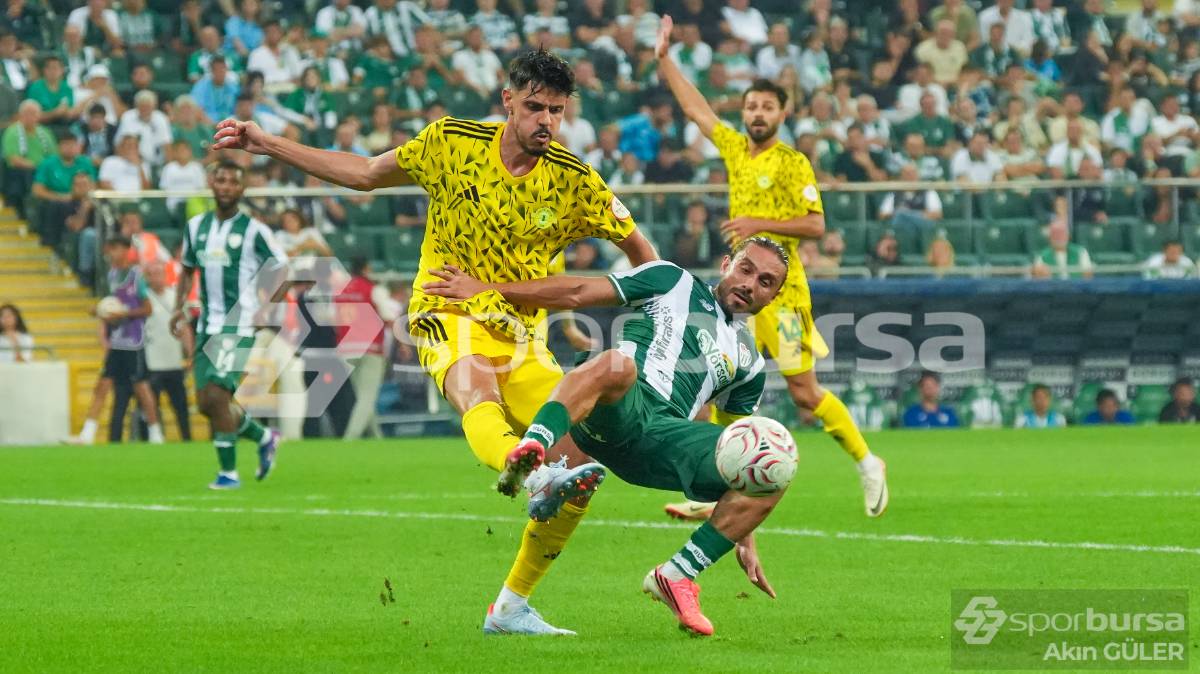 BURSASPOR -  ESENLER EROKSPOR MAÇ FOTOĞRAFLARI