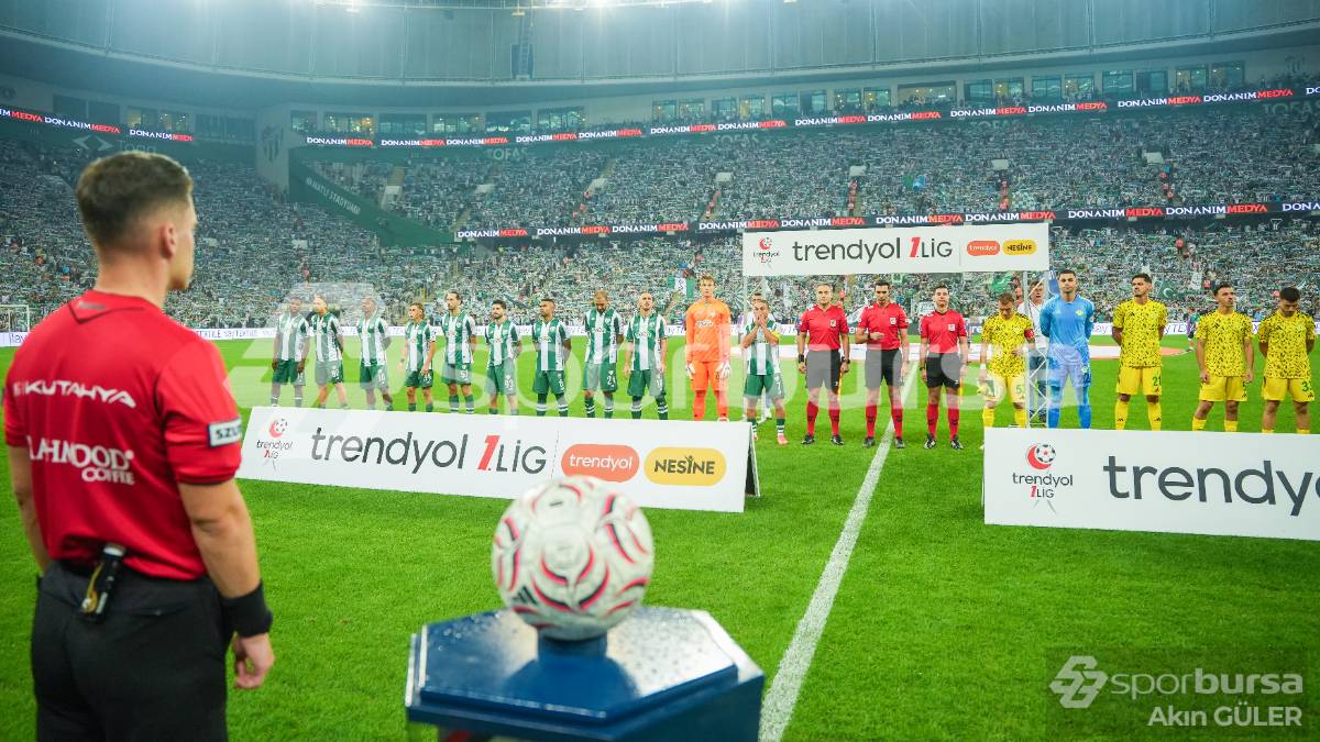 BURSASPOR -  ESENLER EROKSPOR MAÇ FOTOĞRAFLARI
