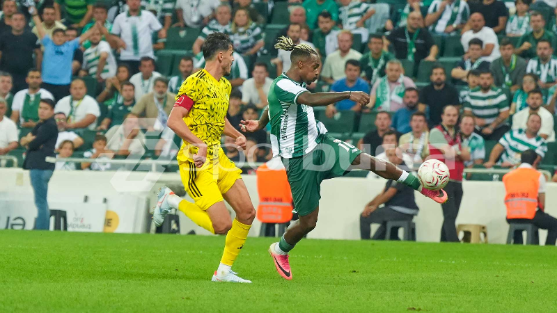 Lincoln: Mutlu değiliz!