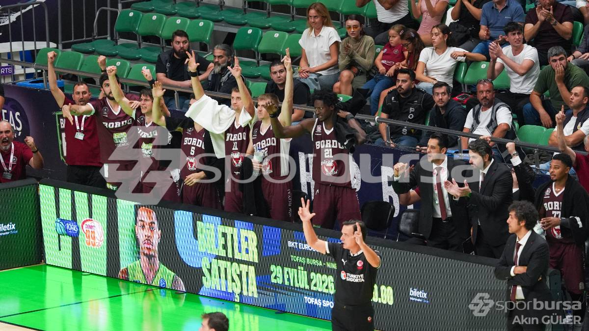 TOFAŞ - PİZZABULLS BORDO BANDIRMA MAÇI FOTOĞRAFLARI