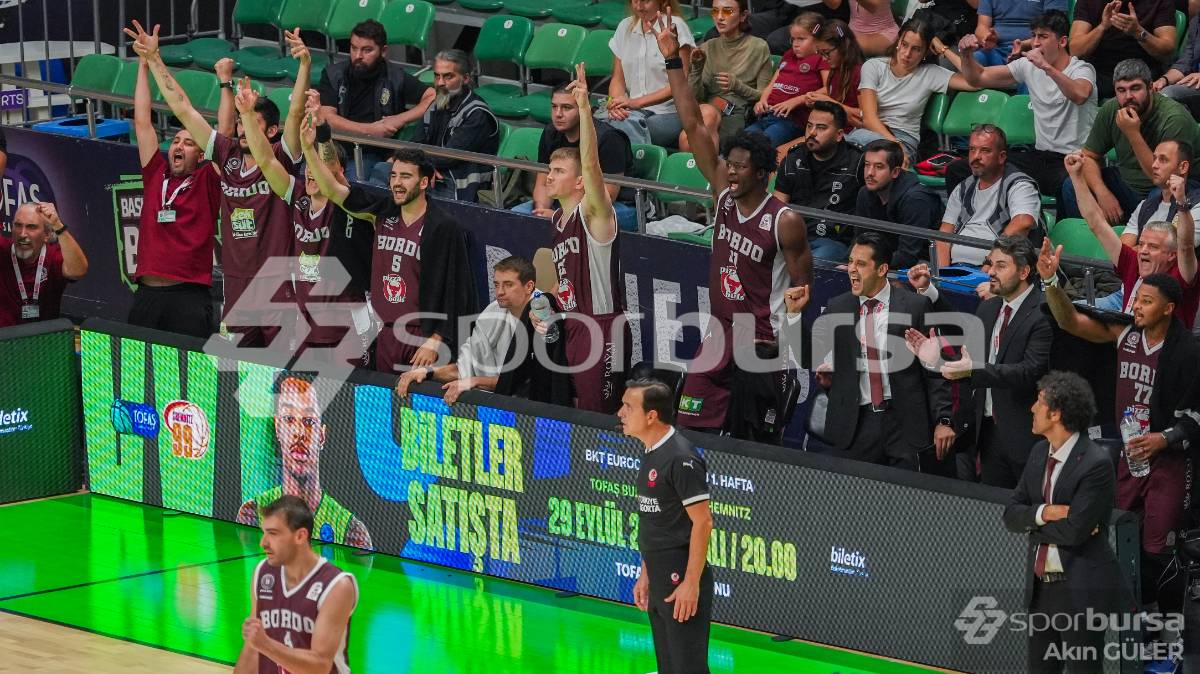 TOFAŞ - PİZZABULLS BORDO BANDIRMA MAÇI FOTOĞRAFLARI