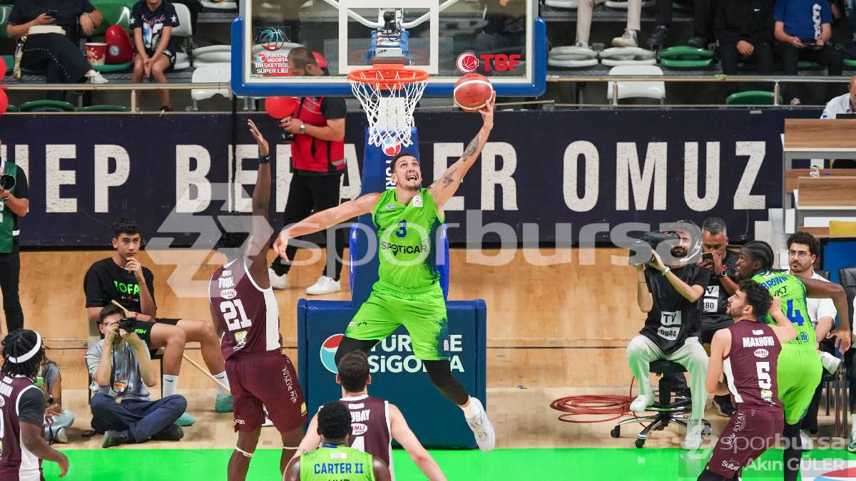 TOFAŞ - PİZZABULLS BORDO BANDIRMA MAÇI FOTOĞRAFLARI