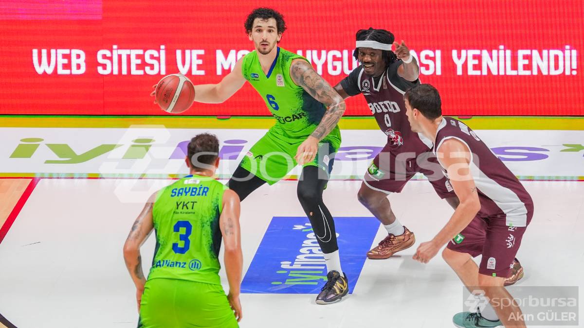 TOFAŞ - PİZZABULLS BORDO BANDIRMA MAÇI FOTOĞRAFLARI