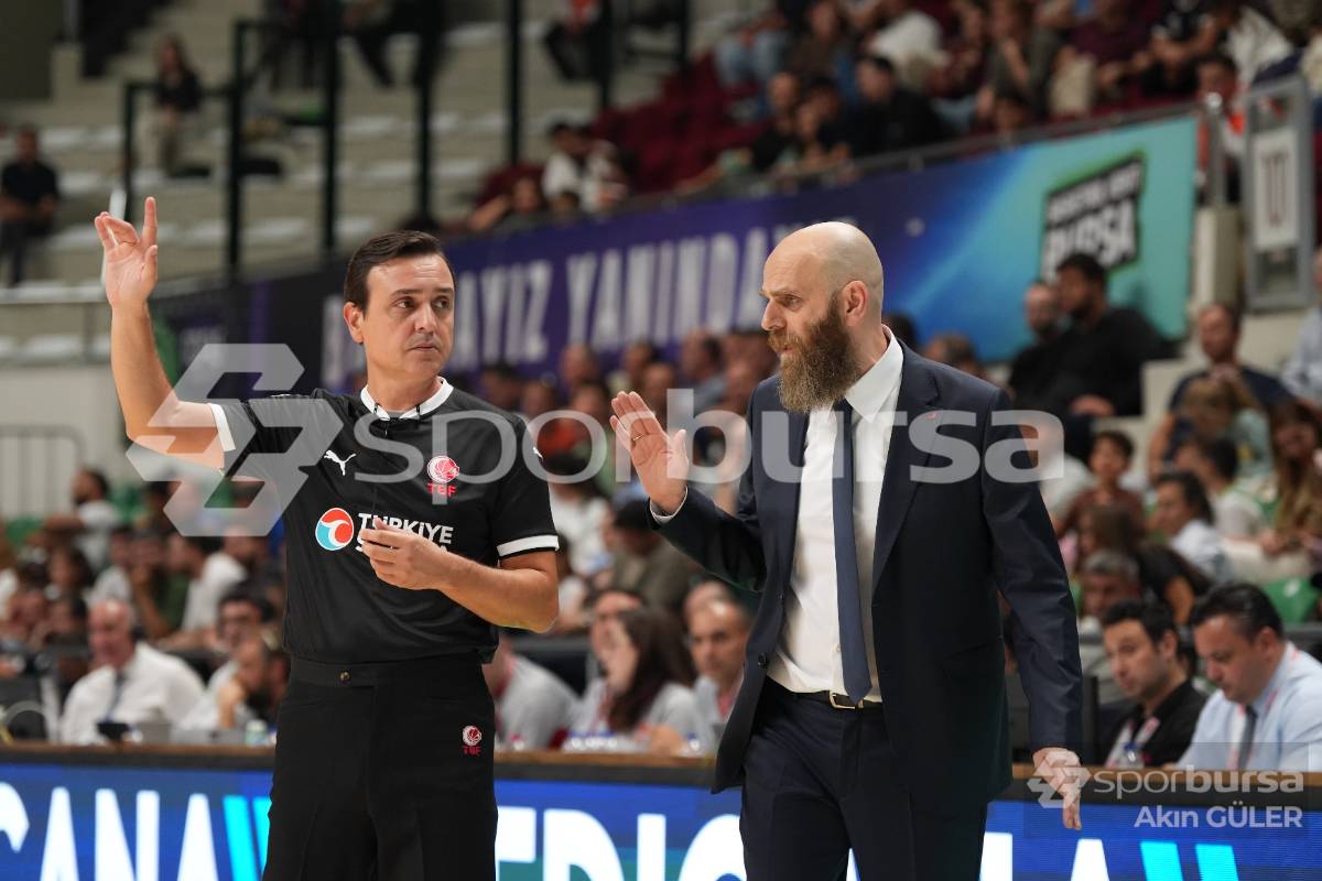 TOFAŞ - PİZZABULLS BORDO BANDIRMA MAÇI FOTOĞRAFLARI